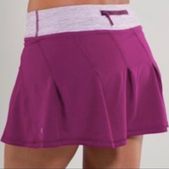 lululemon athletica Dresses & Skirts - Lululemon Take Flight Skirt Skort Dewberry sz 6